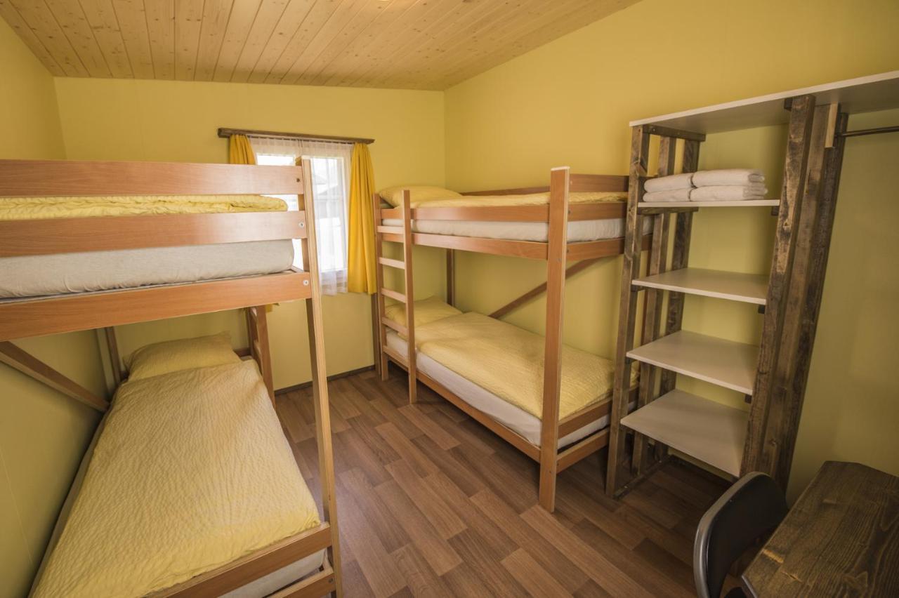 Schutzenbach Backpackers For Adults 18-35 Hostel Лаутербрунен Екстериор снимка