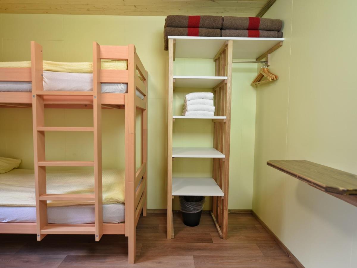 Schutzenbach Backpackers For Adults 18-35 Hostel Лаутербрунен Екстериор снимка